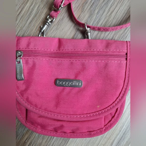 Baggalini Small Cross Body. New Without Tags. Pink Orange. - Picture 2 of 4